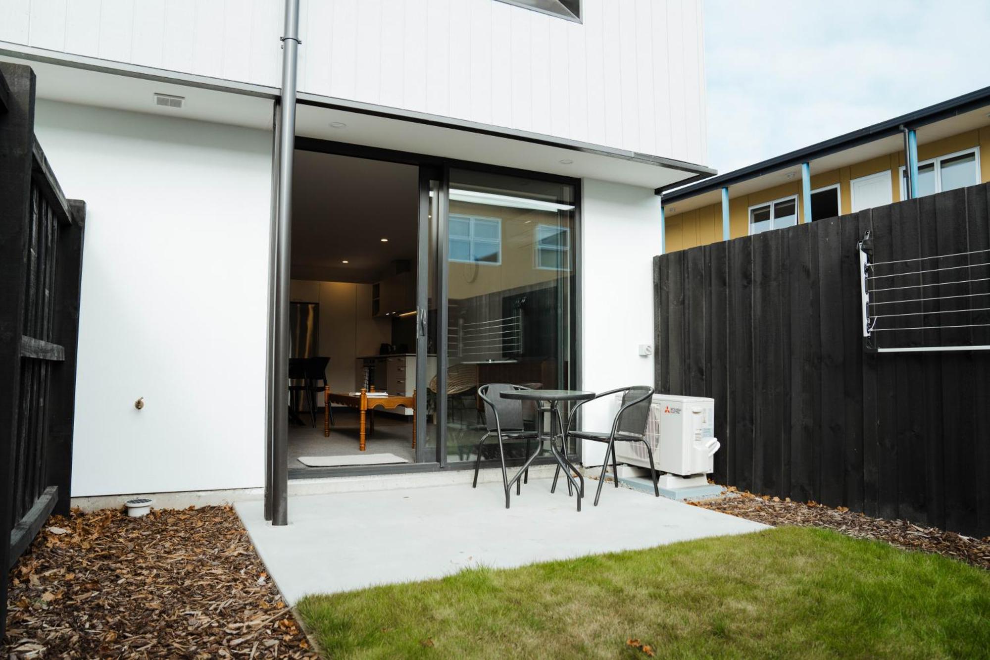 New Townhouse, Heart Of City Centre, 2 Bed 2 Bath, Car Park Christchurch Exterior foto